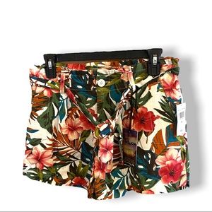 Bebop cute floral Hawaiian theme shorts Junior’s size medium